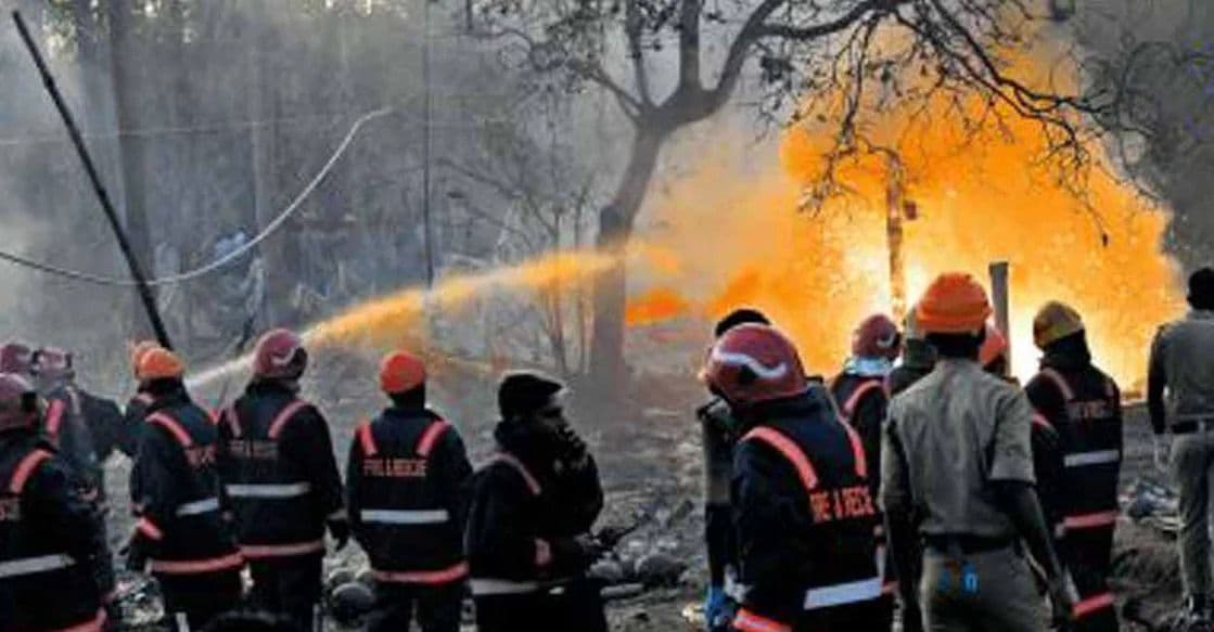 തൃശൂർ പൂരം വെടിക്കെട്ടില്ലാതെ നടത്താൻ ആലോചന; മരിച്ചവരിൽ 5 പേരെ തിരിച്ചറിഞ്ഞു