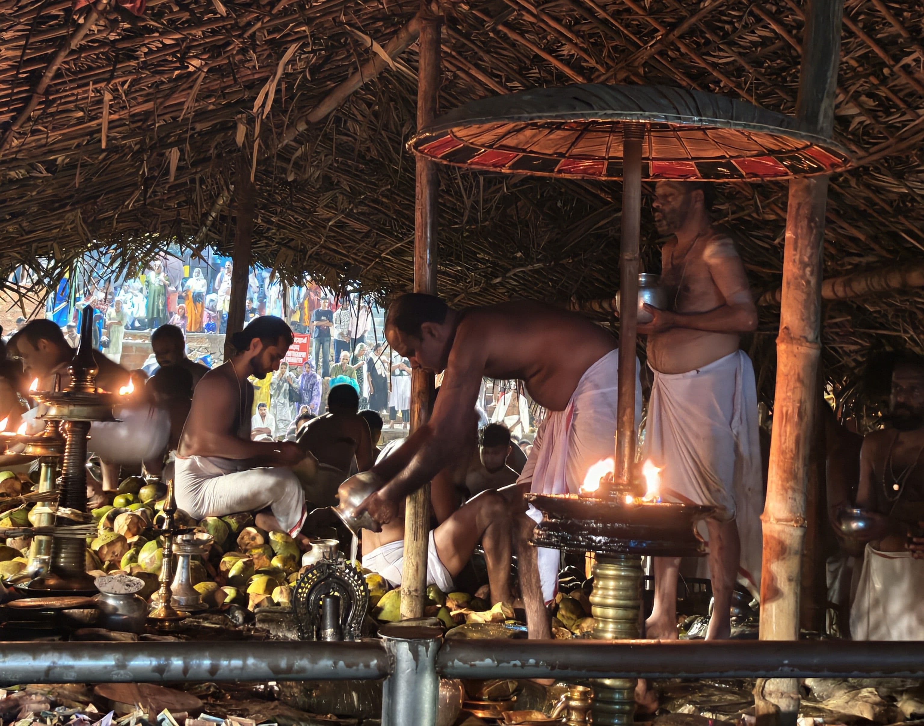 കൊട്ടിയൂർ വൈശാഖ മഹോത്സവം: പെരുമാൾക്ക് ഇളനീരാട്ടം