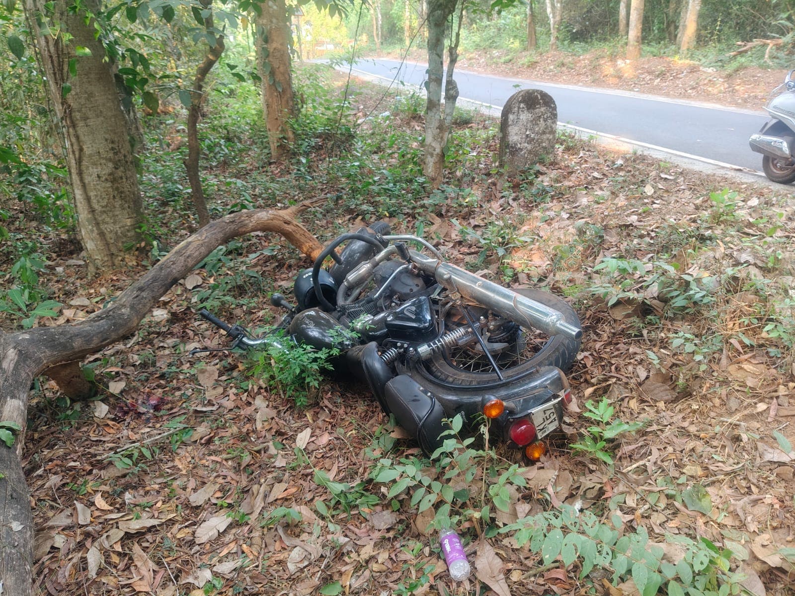 ബുള്ളറ്റ് ബൈക്ക് നിയന്ത്രണം വിട്ട് മറിഞ്ഞ് പോലീസുകാരന് ദാരുണാന്ത്യം
