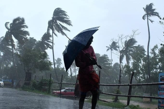 സംസ്ഥാനത്ത് ഇന്നും കനത്ത മഴയ്ക്ക് സാധ്യത; 7 ജില്ലകളിൽ മുന്നറിയിപ്പ്