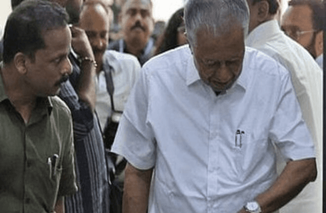 പിണറായി വിജയന്റെ വിമാനയാത്ര മുടങ്ങിയ സംഭവം: കേരള ഹൗസ് പ്രോട്ടോക്കോൾ ഓഫീസർക്ക് സസ്പെൻഷൻ