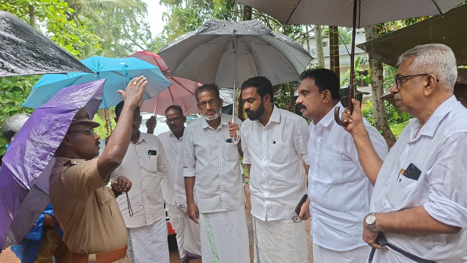 കാട്ടാന ശല്യം രൂക്ഷമായ കണ്ണവം മേഖലയിൽ എംഎൽ എമാർ സന്ദർശനം നടത്തി