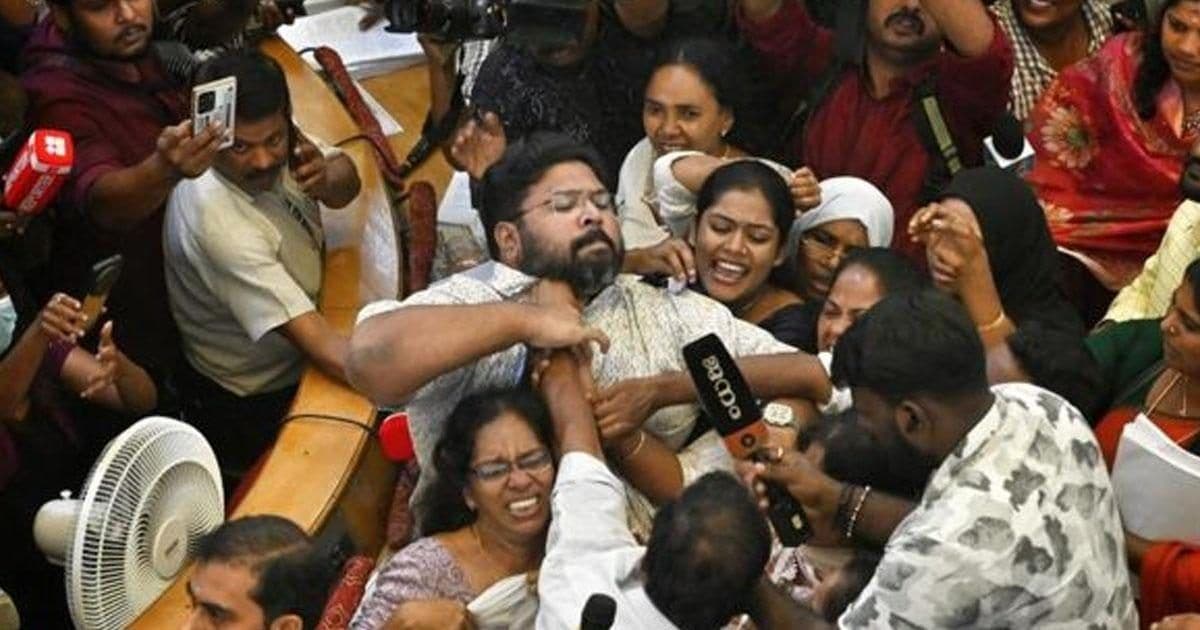 തിരുവനന്തപുരം കോർപ്പറേഷനിലെ കയ്യാങ്കളി; ബിജെപി കൗൺസിലർമാർക്കെതിരെ കേസ്
