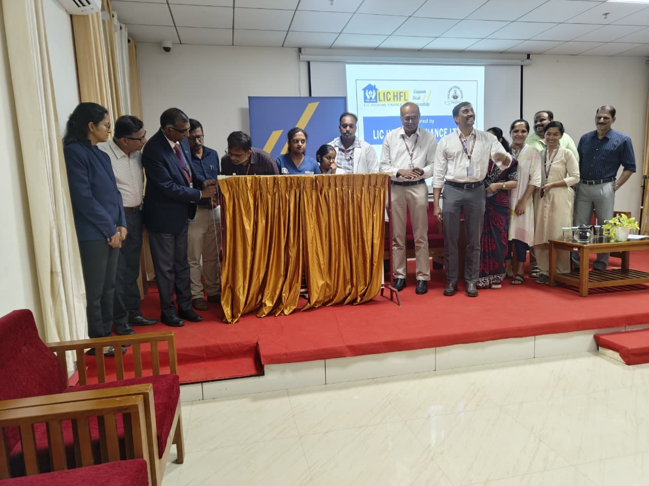 മലബാർ കാൻസർ സെന്ററിന് ലൈഫ് ഇൻഷുറൻസ് കോർപറേഷൻ ഹൗസിങ് ഫിനാൻസ് ലിമിറ്റഡിന്റെ 1.01 കോടിയുടെ സി.എസ്.ആർ സഹായം