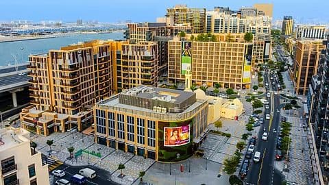 സ്വർണപ്രഭയിൽ ദുബായ്: ലോകത്തിലെ ആദ്യ ‘ഗോൾഡ് സ്ട്രീറ്റ്’ ഒരുങ്ങുന്നു,